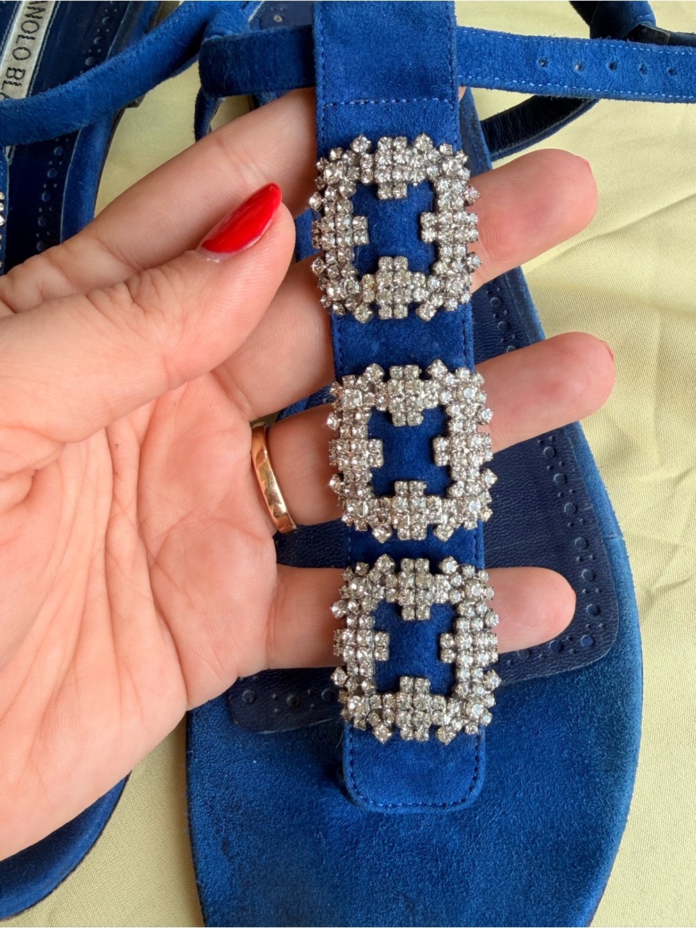 Manolo Blahnik Hangisi Cobalt Blue Suede Crystal Buckle T-Strap Sandals 39.5 - Picture 5 of 7